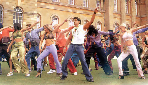 Group Bollywood dance, modern